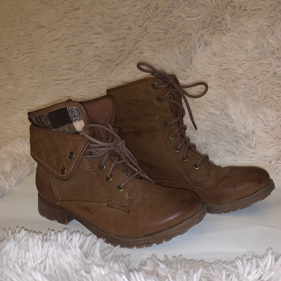 Combat Boots - Picture 1 of 1